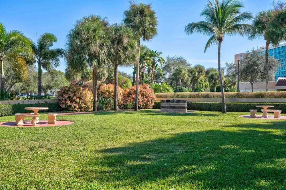 400 Uno Lago Drive #204 Juno Beach, FL 33408