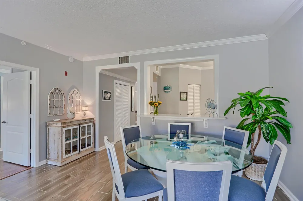 400 Uno Lago Drive #204 Juno Beach, FL 33408