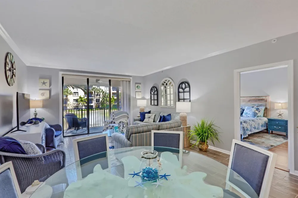 400 Uno Lago Drive #204 Juno Beach, FL 33408