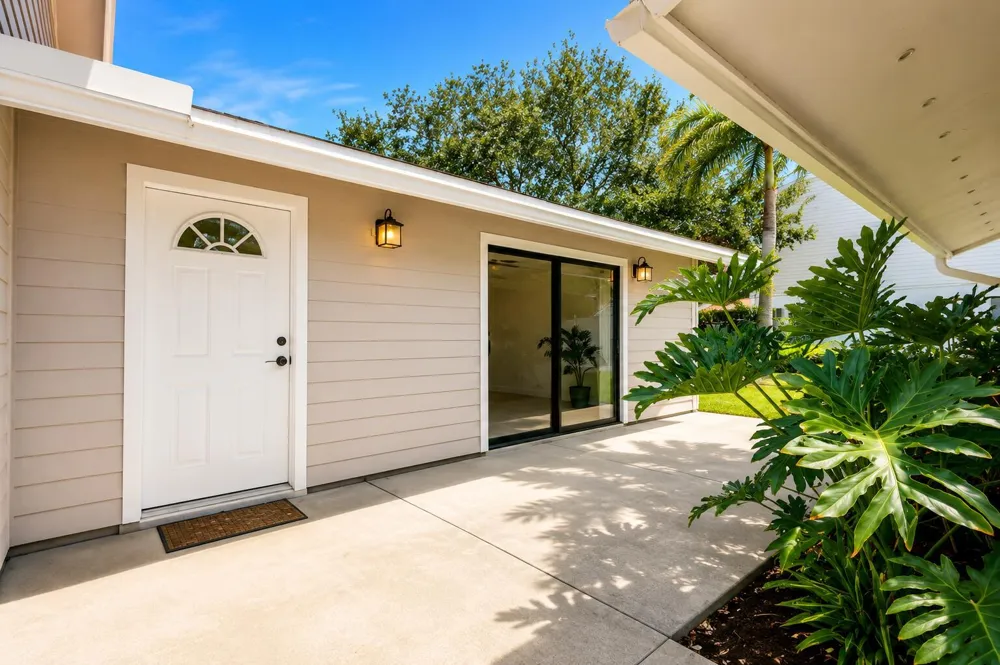 8074 SE River Lane Stuart, FL 34997