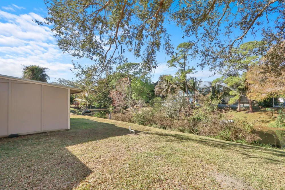 8074 SE River Lane Stuart, FL 34997
