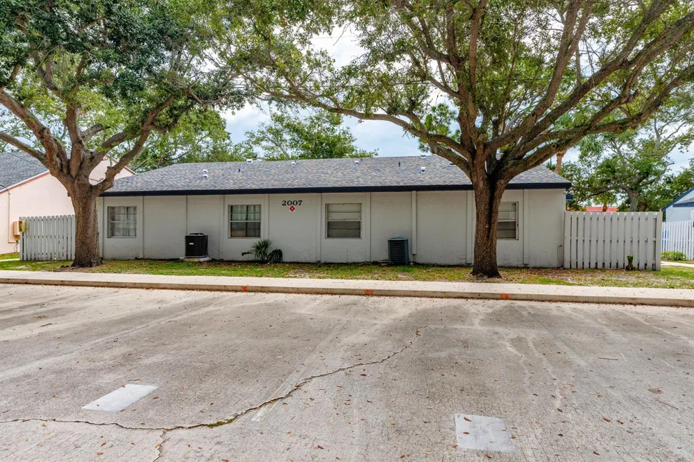 2007 Oleander Boulevard #Apt D Fort Pierce, FL 34950