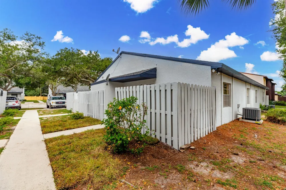 2007 Oleander Boulevard #Apt D Fort Pierce, FL 34950