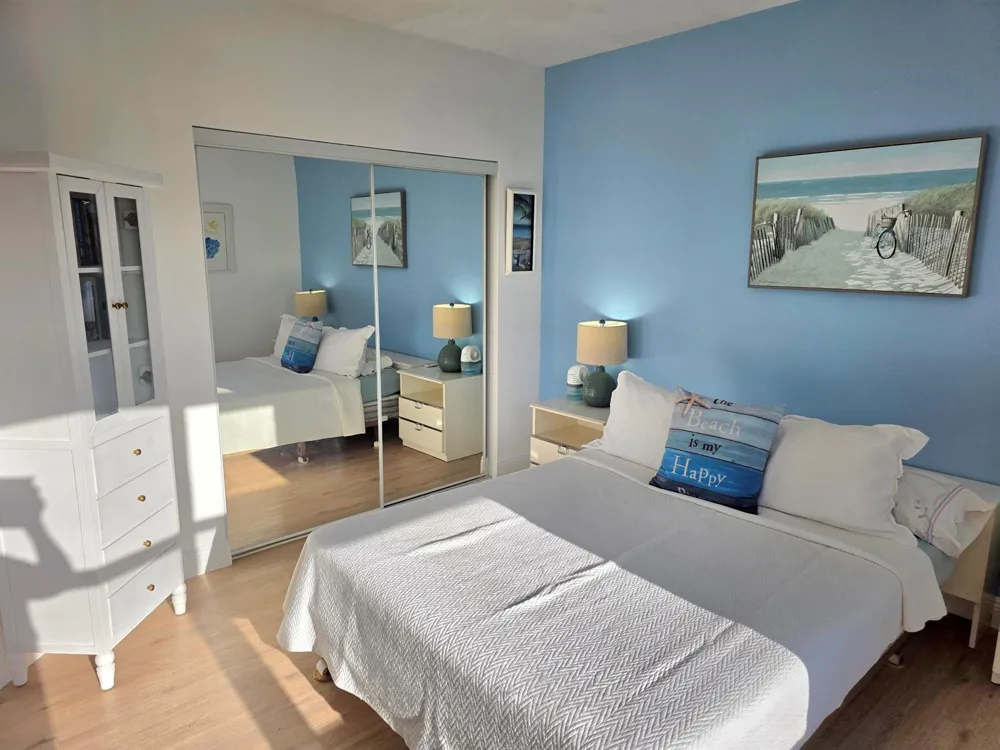 300 Uno Lago Drive #305 Juno Beach, FL 33408