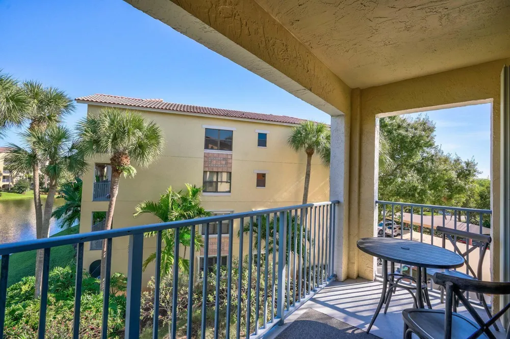 300 Uno Lago Drive #305 Juno Beach, FL 33408