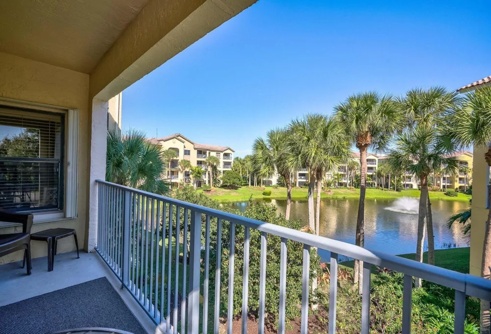 300 Uno Lago Drive #305 Juno Beach, FL 33408