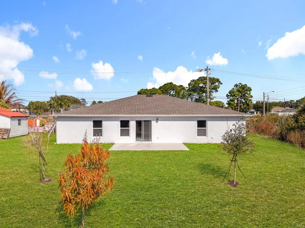 1390 Schumann Drive Sebastian, FL 32958