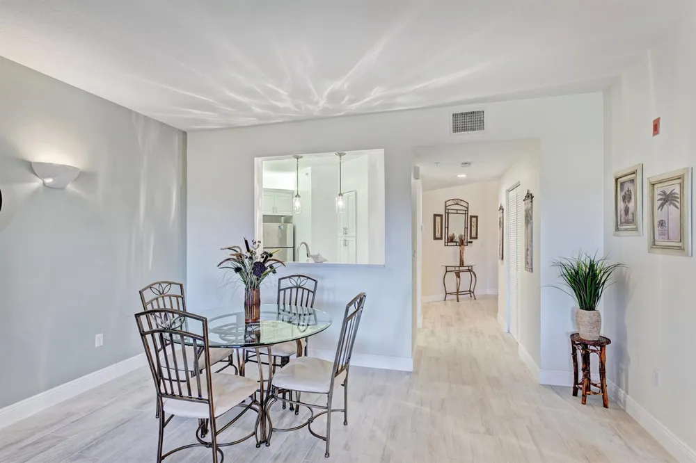 500 Uno Lago Drive #402 Juno Beach, FL 33408