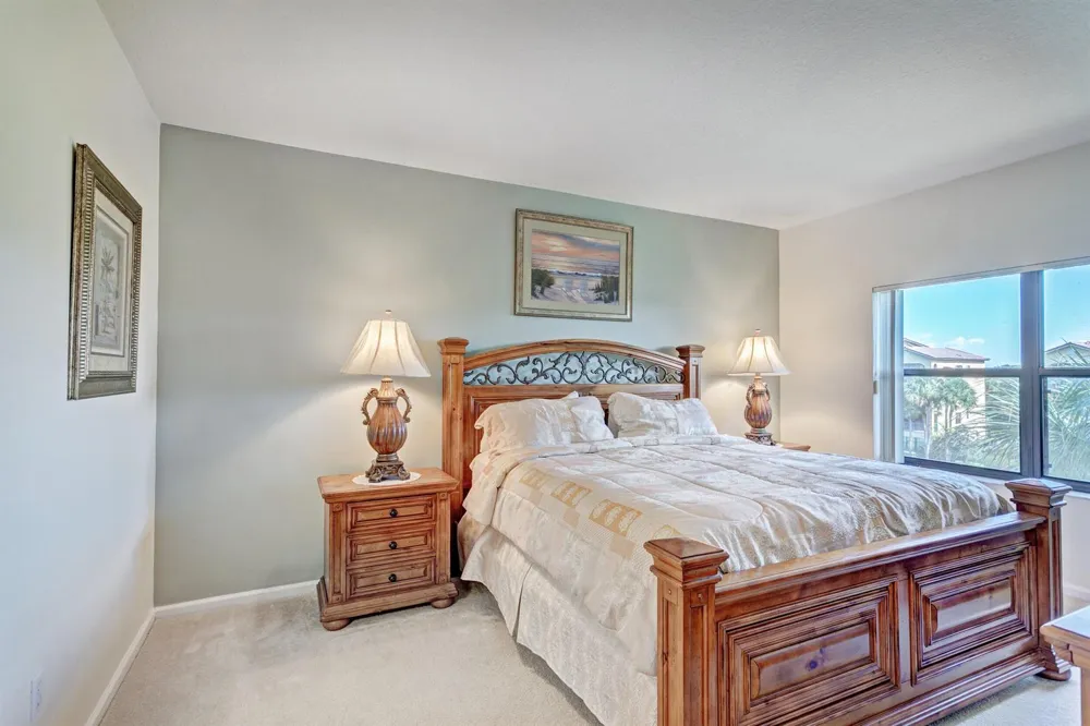 500 Uno Lago Drive #402 Juno Beach, FL 33408