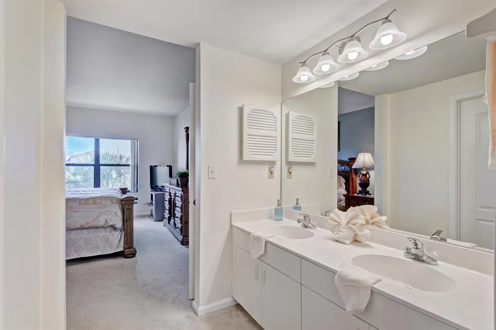 500 Uno Lago Drive #402 Juno Beach, FL 33408