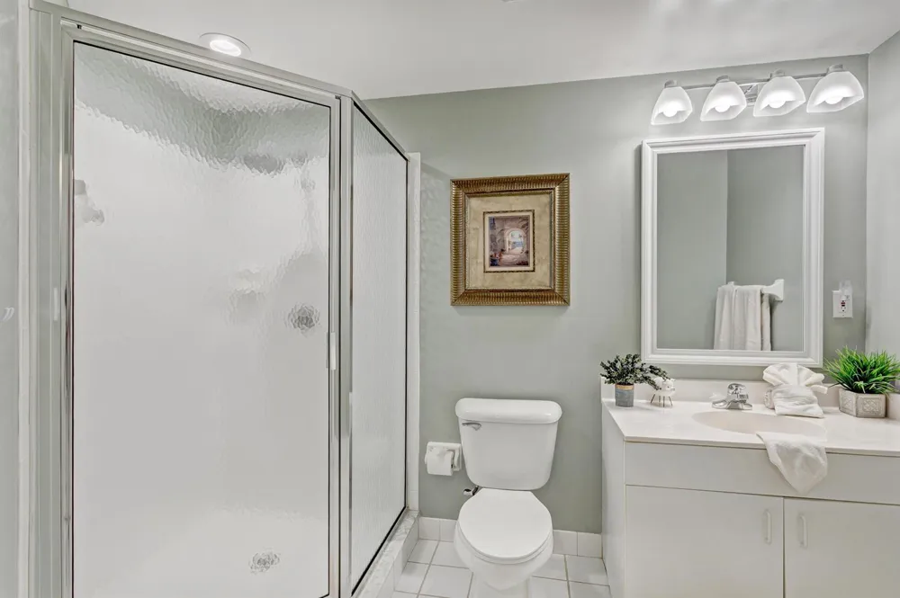 500 Uno Lago Drive #402 Juno Beach, FL 33408