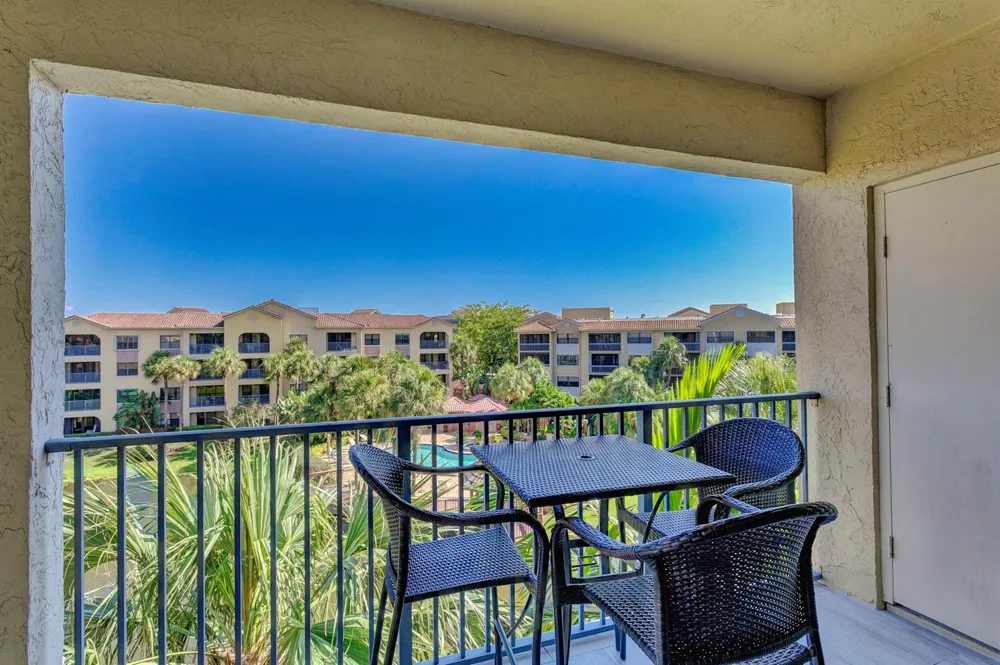 500 Uno Lago Drive #402 Juno Beach, FL 33408