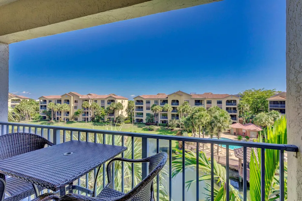 500 Uno Lago Drive #402 Juno Beach, FL 33408