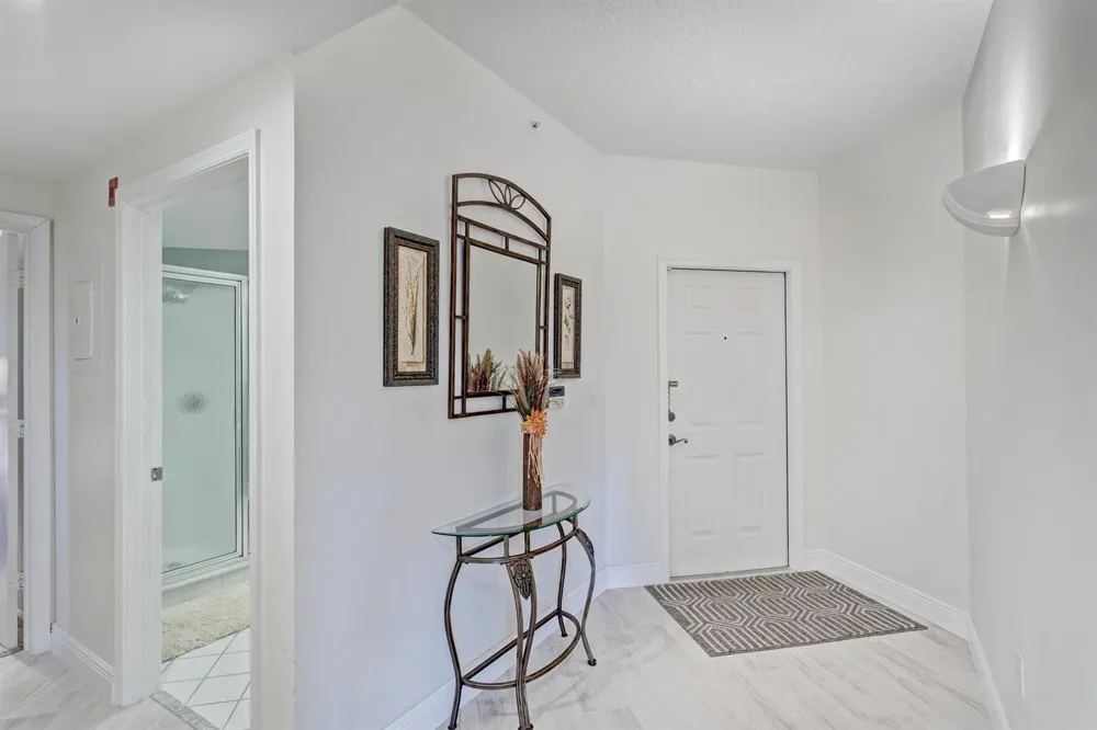 500 Uno Lago Drive #402 Juno Beach, FL 33408