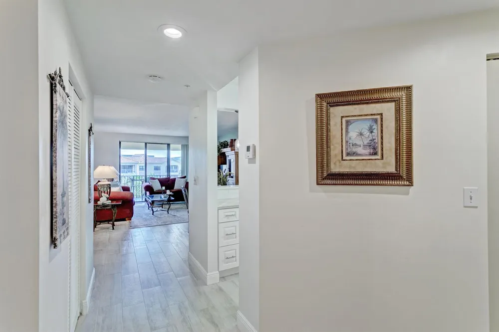 500 Uno Lago Drive #402 Juno Beach, FL 33408