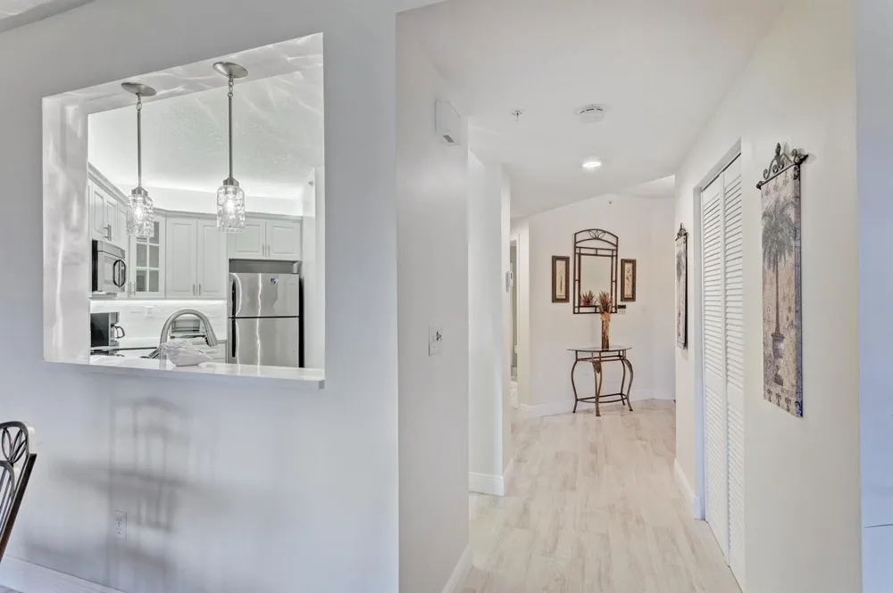 500 Uno Lago Drive #402 Juno Beach, FL 33408