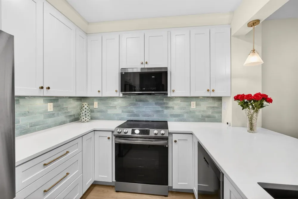 400 Uno Lago Drive #103 Juno Beach, FL 33408
