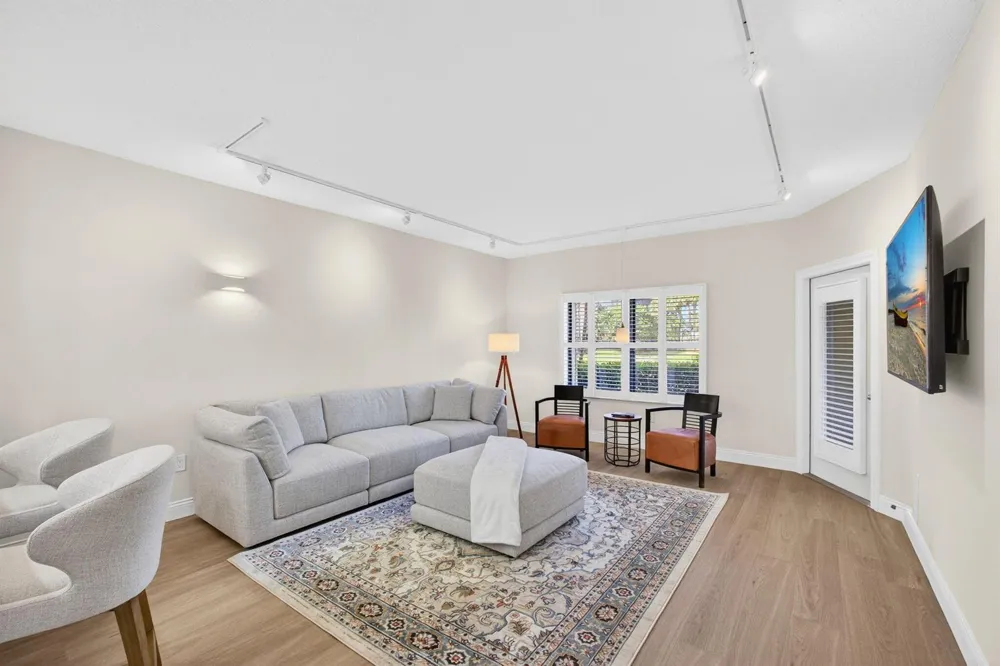 400 Uno Lago Drive #103 Juno Beach, FL 33408