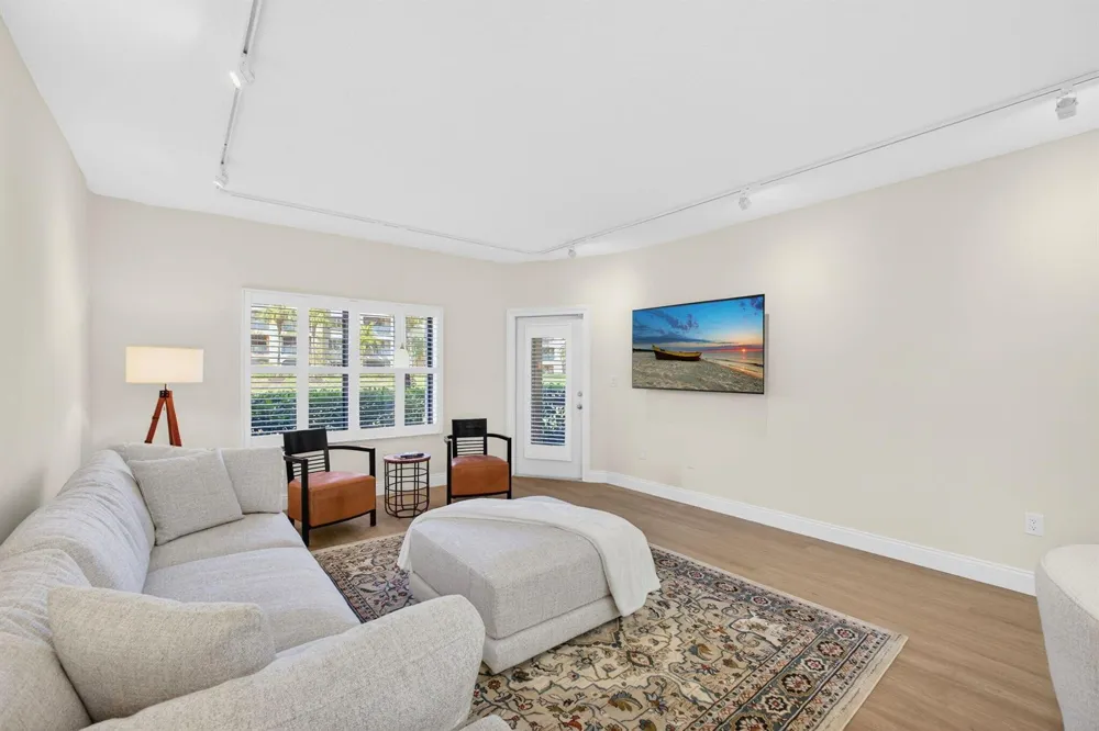 400 Uno Lago Drive #103 Juno Beach, FL 33408