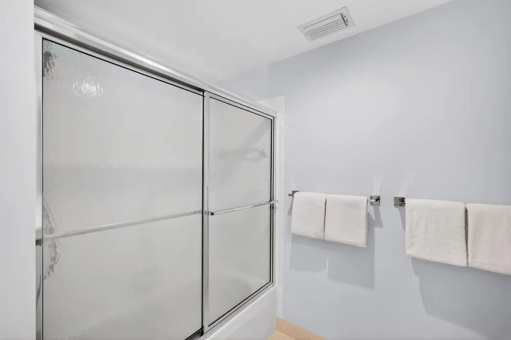 400 Uno Lago Drive #103 Juno Beach, FL 33408