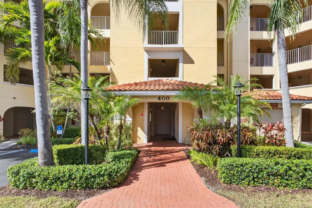 400 Uno Lago Drive #103 Juno Beach, FL 33408