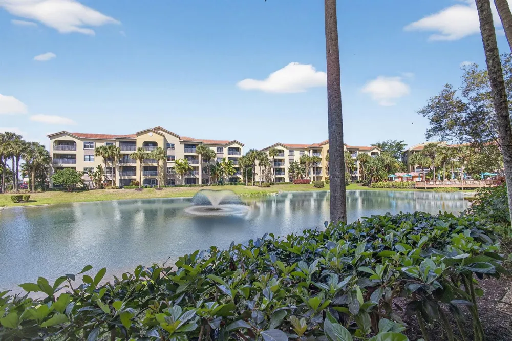 400 Uno Lago Drive #103 Juno Beach, FL 33408