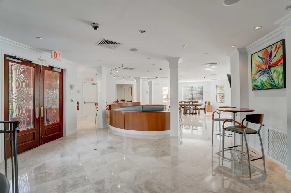 400 Uno Lago Drive #103 Juno Beach, FL 33408