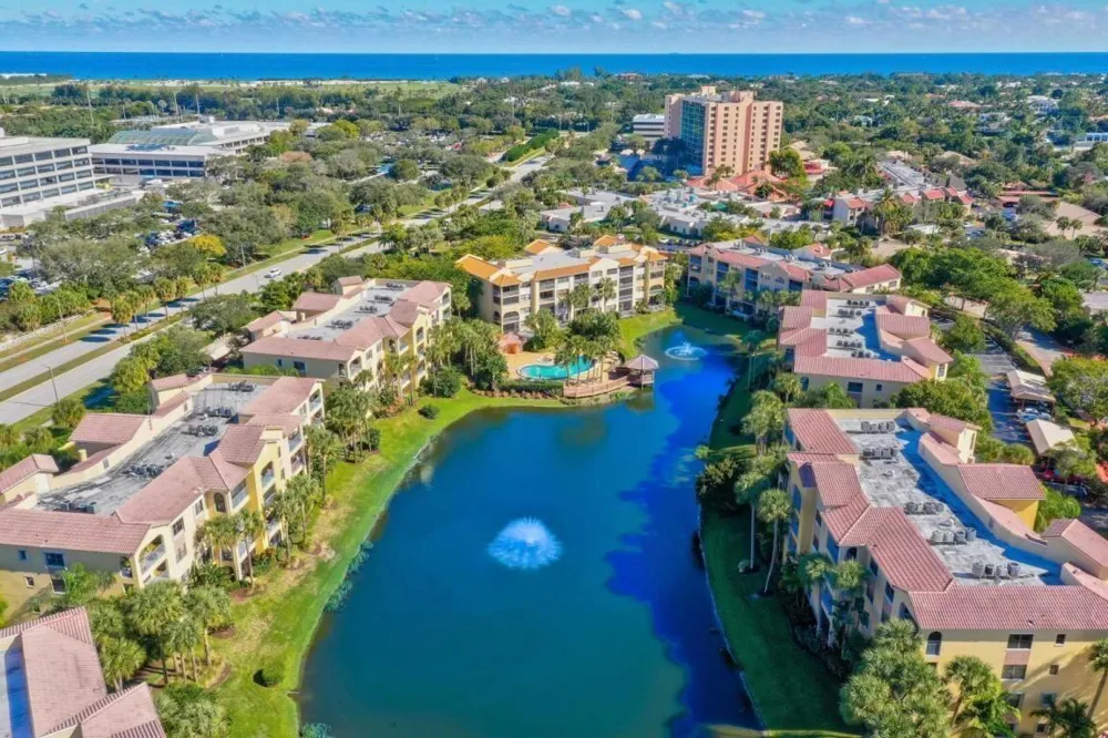 400 Uno Lago Drive #103 Juno Beach, FL 33408