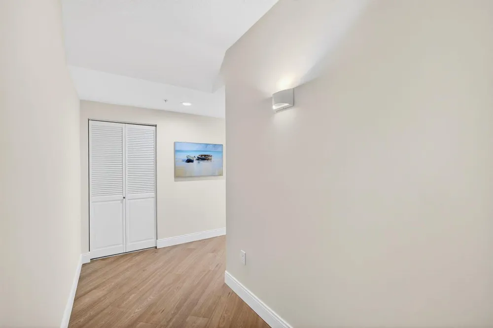 400 Uno Lago Drive #103 Juno Beach, FL 33408