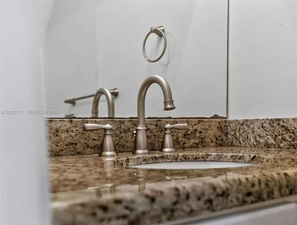 3677 San Simeon Cir #3677 Weston, FL 33331