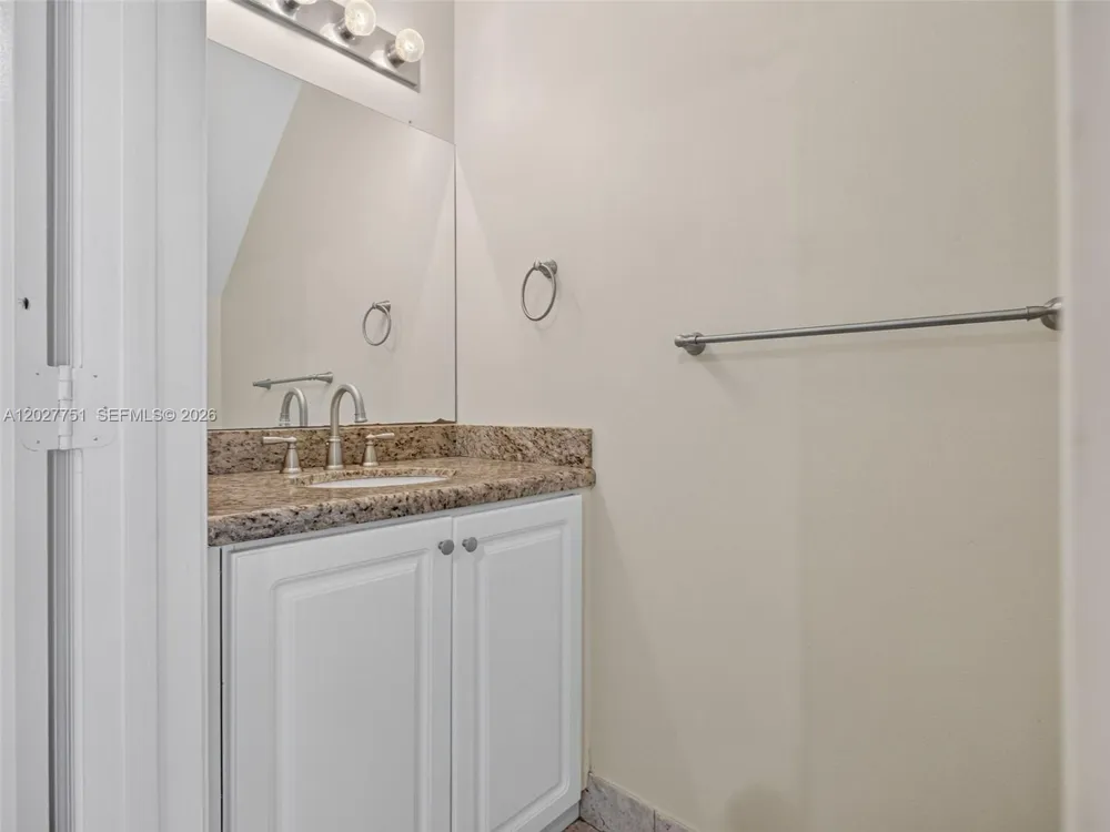 3677 San Simeon Cir #3677 Weston, FL 33331