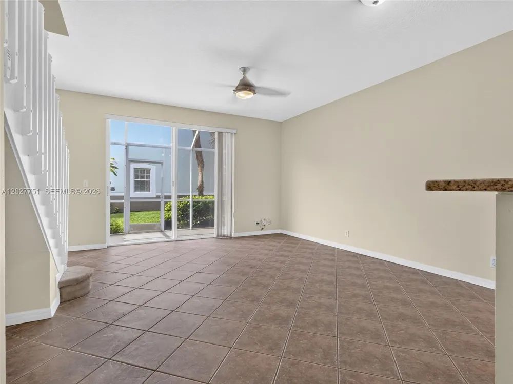 3677 San Simeon Cir #3677 Weston, FL 33331