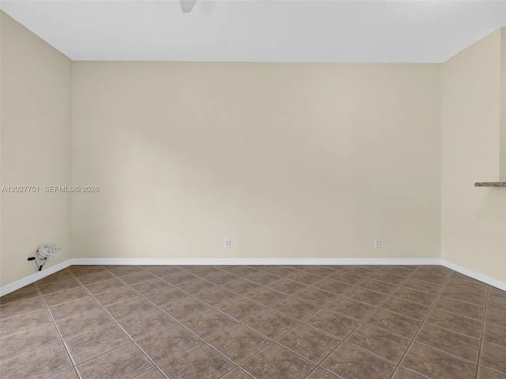 3677 San Simeon Cir #3677 Weston, FL 33331