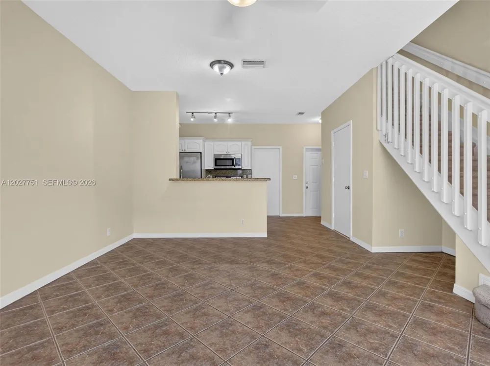 3677 San Simeon Cir #3677 Weston, FL 33331