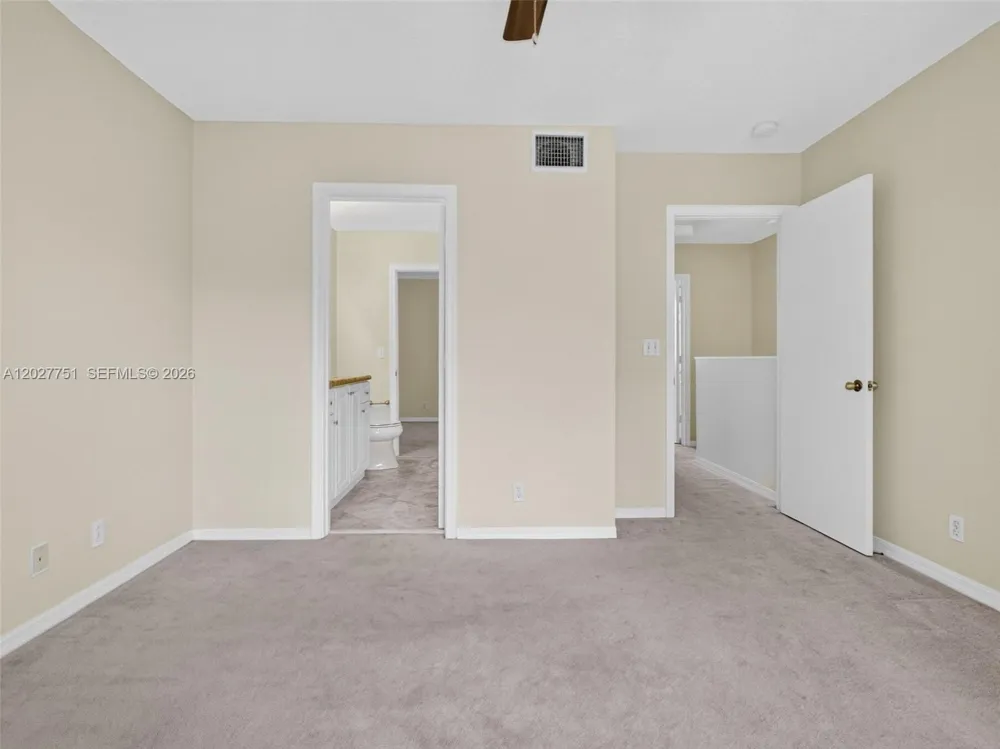 3677 San Simeon Cir #3677 Weston, FL 33331