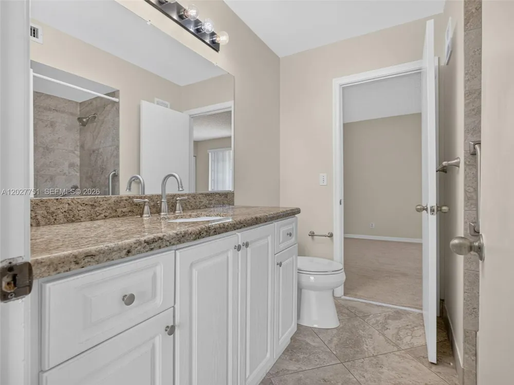 3677 San Simeon Cir #3677 Weston, FL 33331