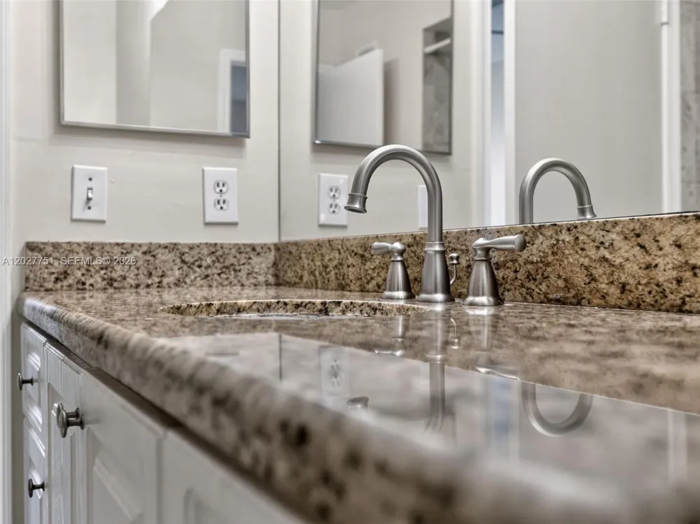 3677 San Simeon Cir #3677 Weston, FL 33331