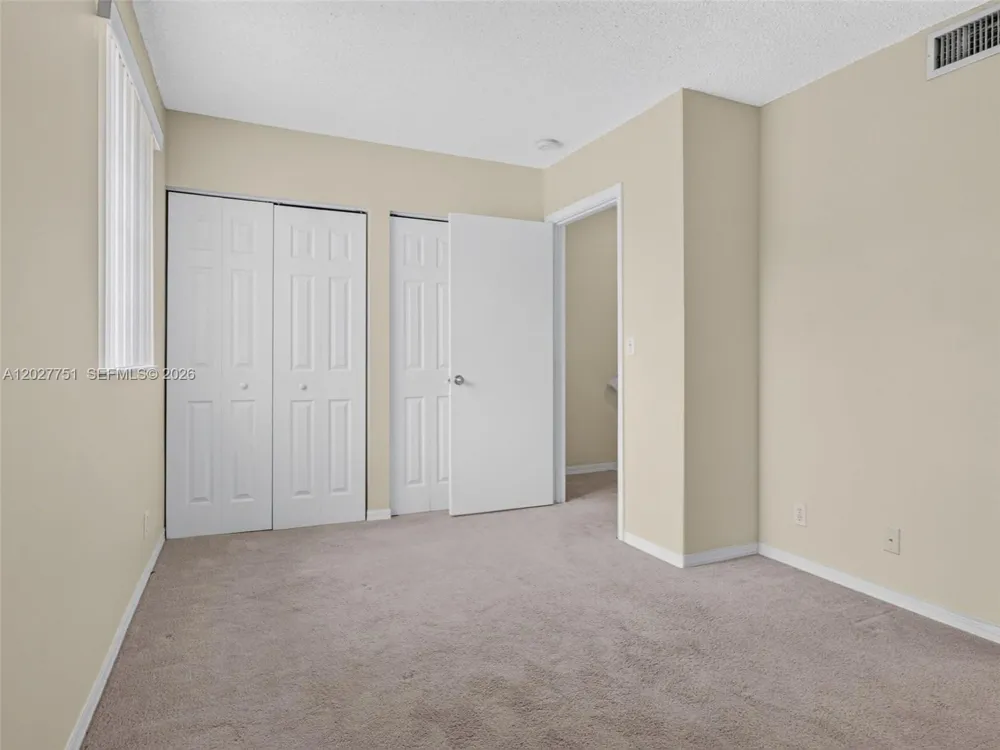 3677 San Simeon Cir #3677 Weston, FL 33331