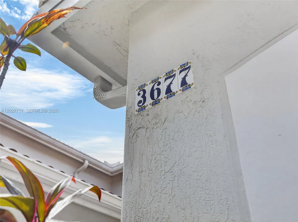 3677 San Simeon Cir #3677 Weston, FL 33331