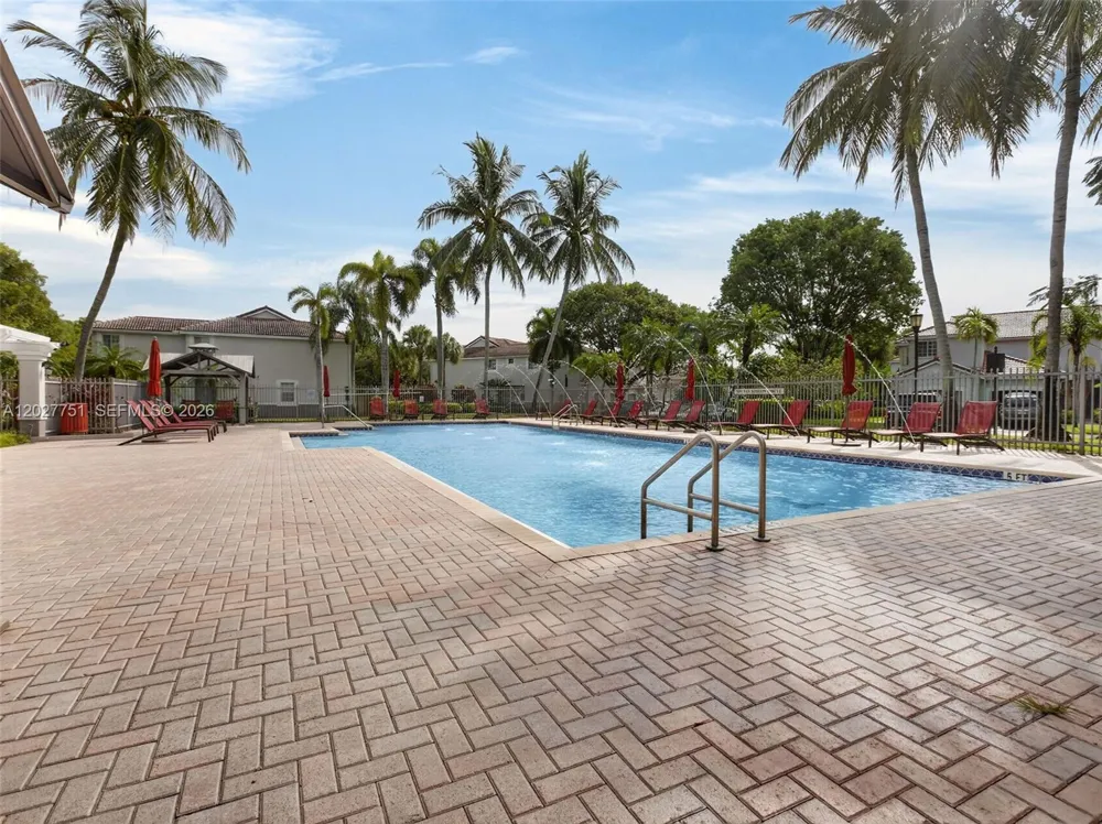 3677 San Simeon Cir #3677 Weston, FL 33331