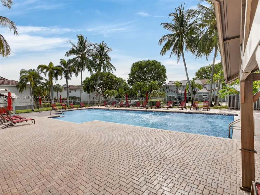 3677 San Simeon Cir #3677 Weston, FL 33331