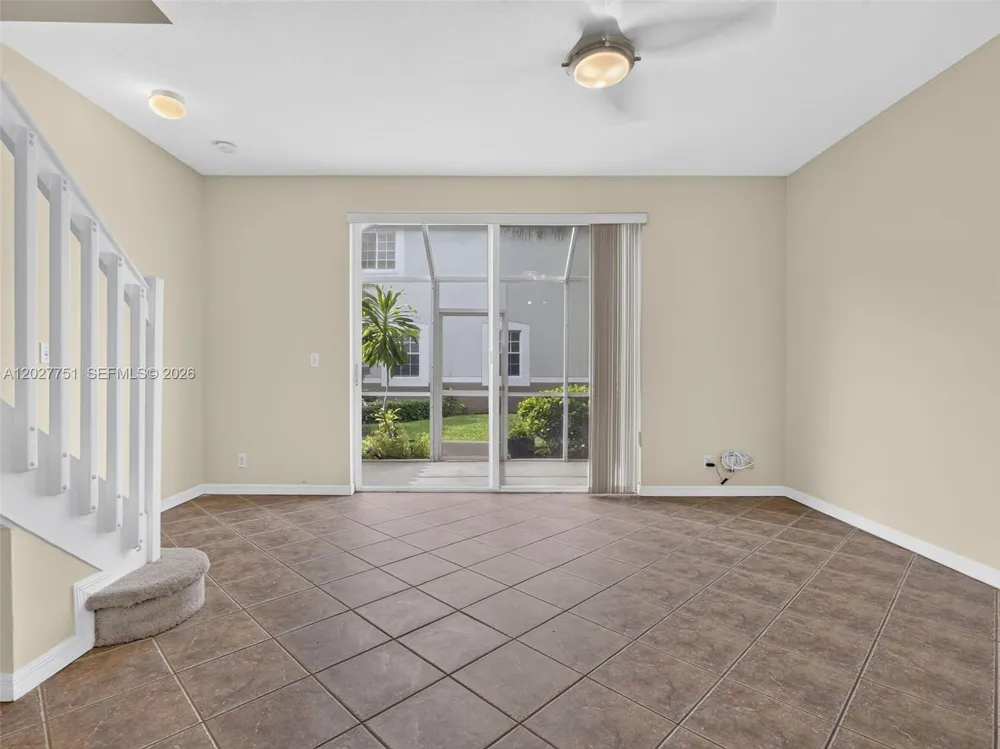 3677 San Simeon Cir #3677 Weston, FL 33331