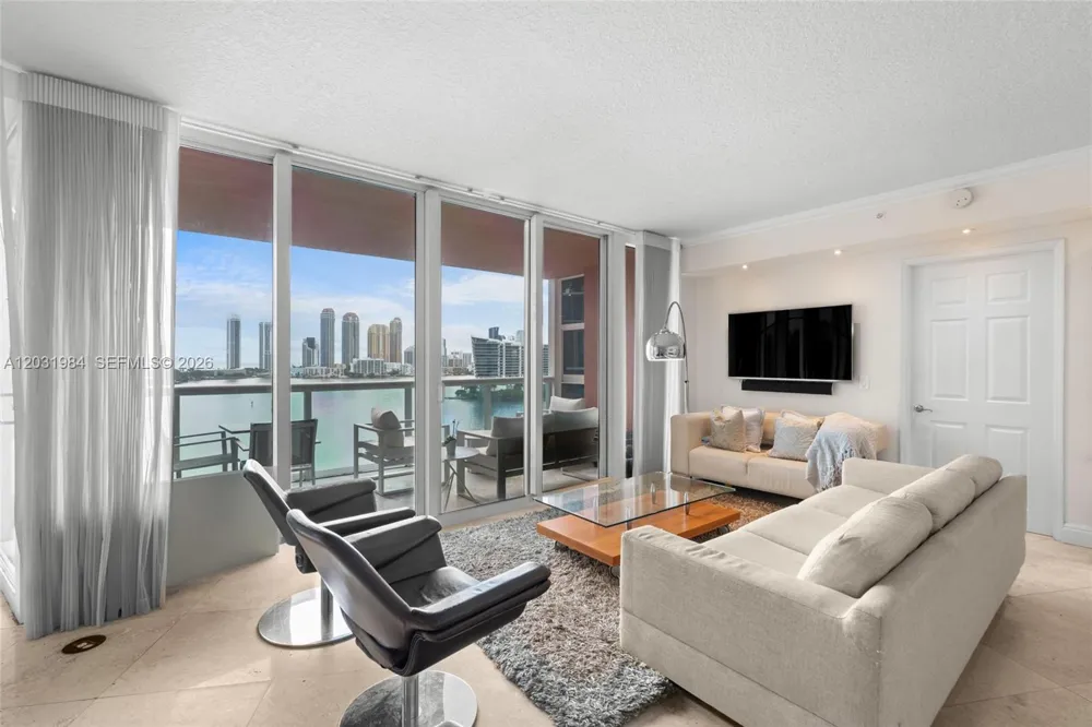 3370 Hidden Bay Dr #1205 Aventura, FL 33180