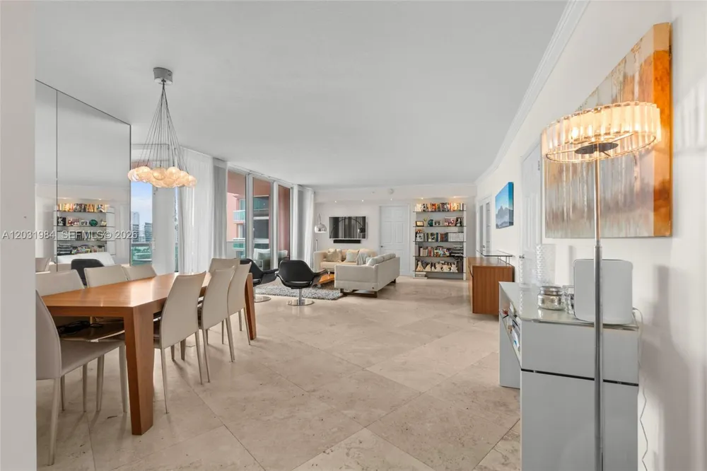 3370 Hidden Bay Dr #1205 Aventura, FL 33180