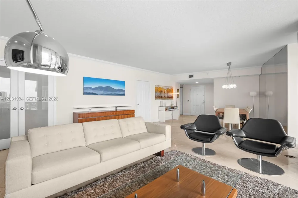 3370 Hidden Bay Dr #1205 Aventura, FL 33180