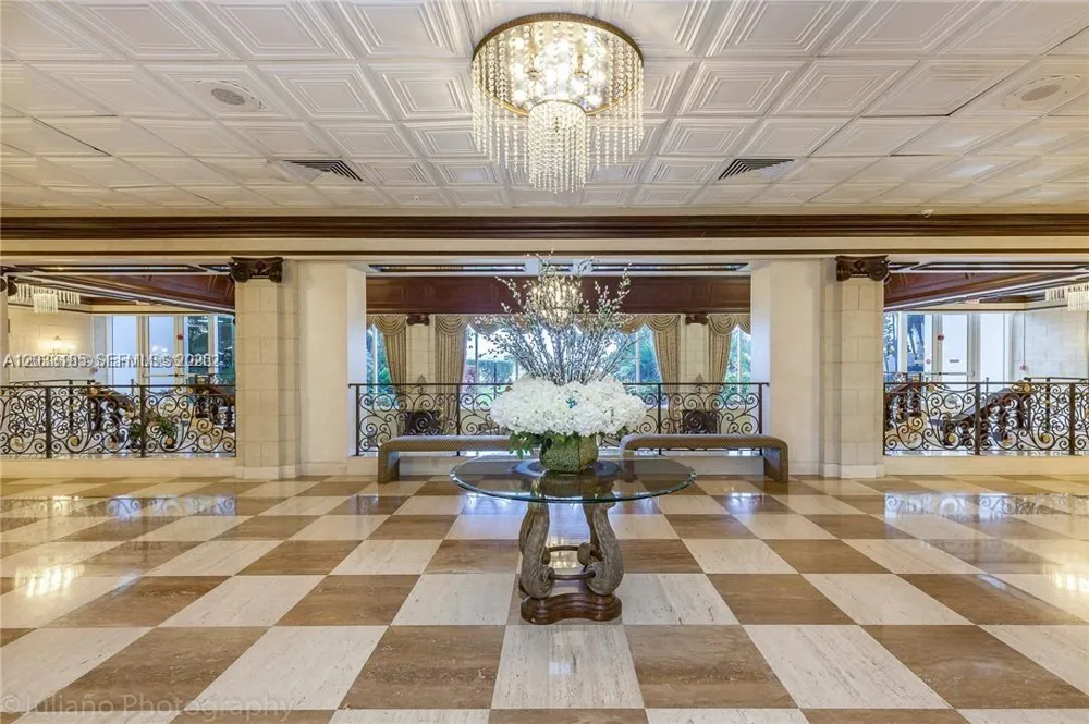 2030 S Ocean Dr #1706 Hallandale Beach, FL 33009