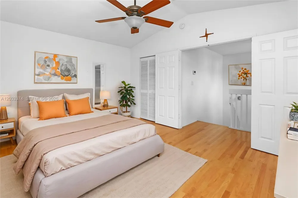 1521 Seagrape Way Hollywood, FL 33019