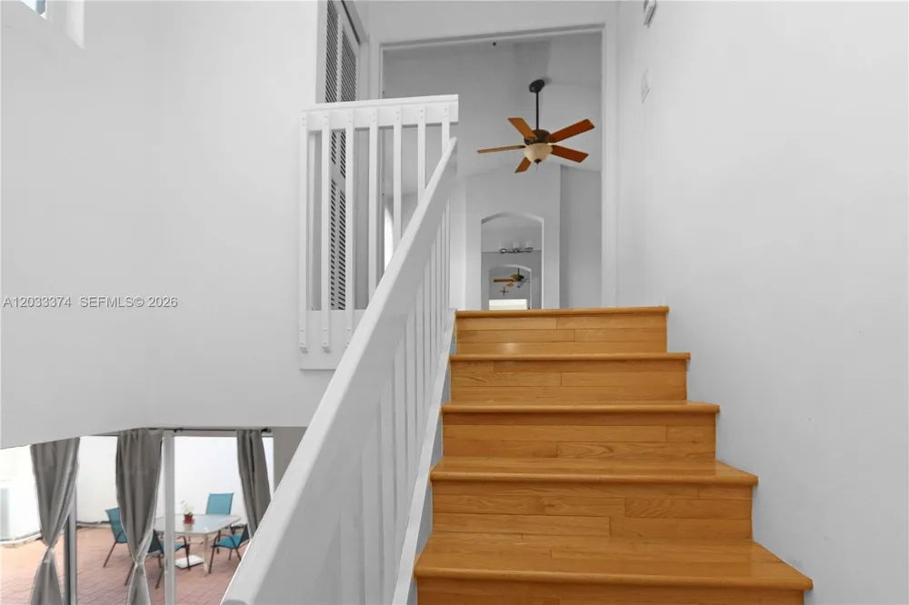 1521 Seagrape Way Hollywood, FL 33019