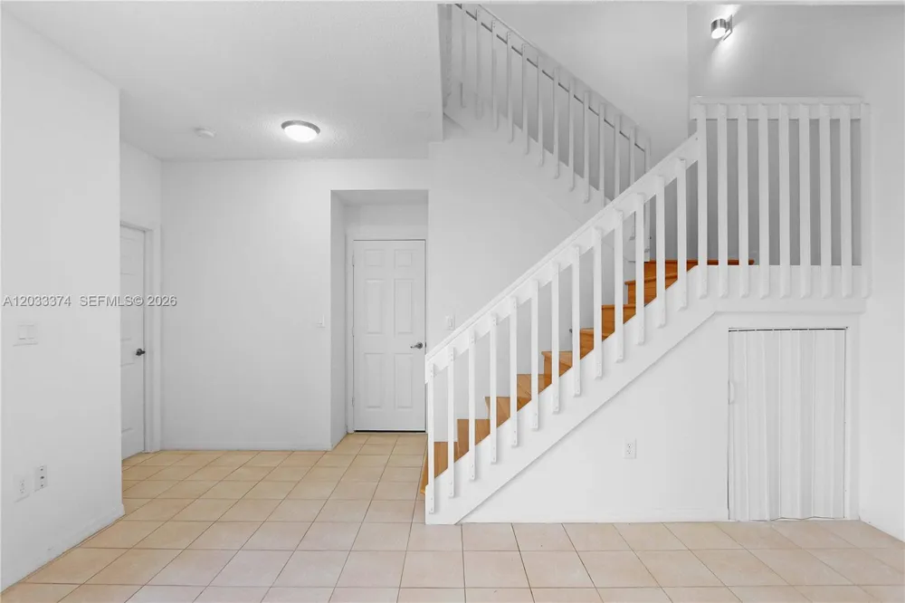 1521 Seagrape Way Hollywood, FL 33019
