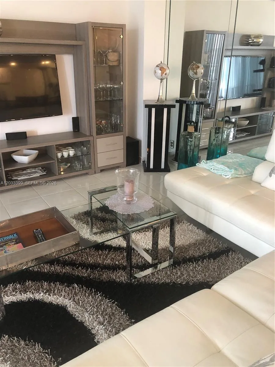 2030 S Ocean Dr #1826 Hallandale Beach, FL 33009